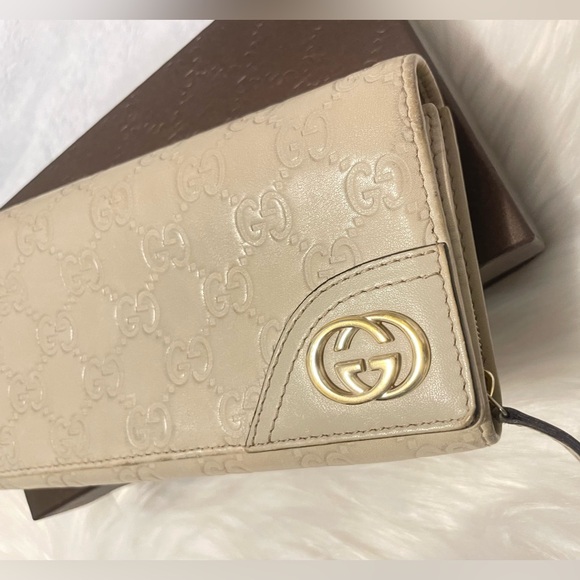 ❌❌❌SOLD❌❌GUCCI GUCCISIMA LONG WALLET - Picture 1 of 10